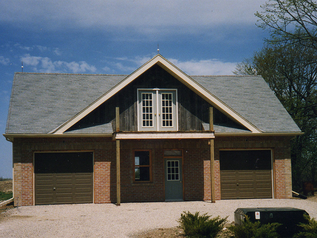 48-garage_with_loft